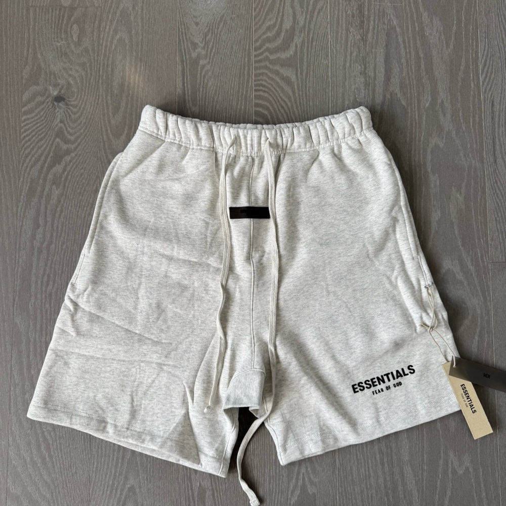 Essentials fear of god Light Gray Shorts